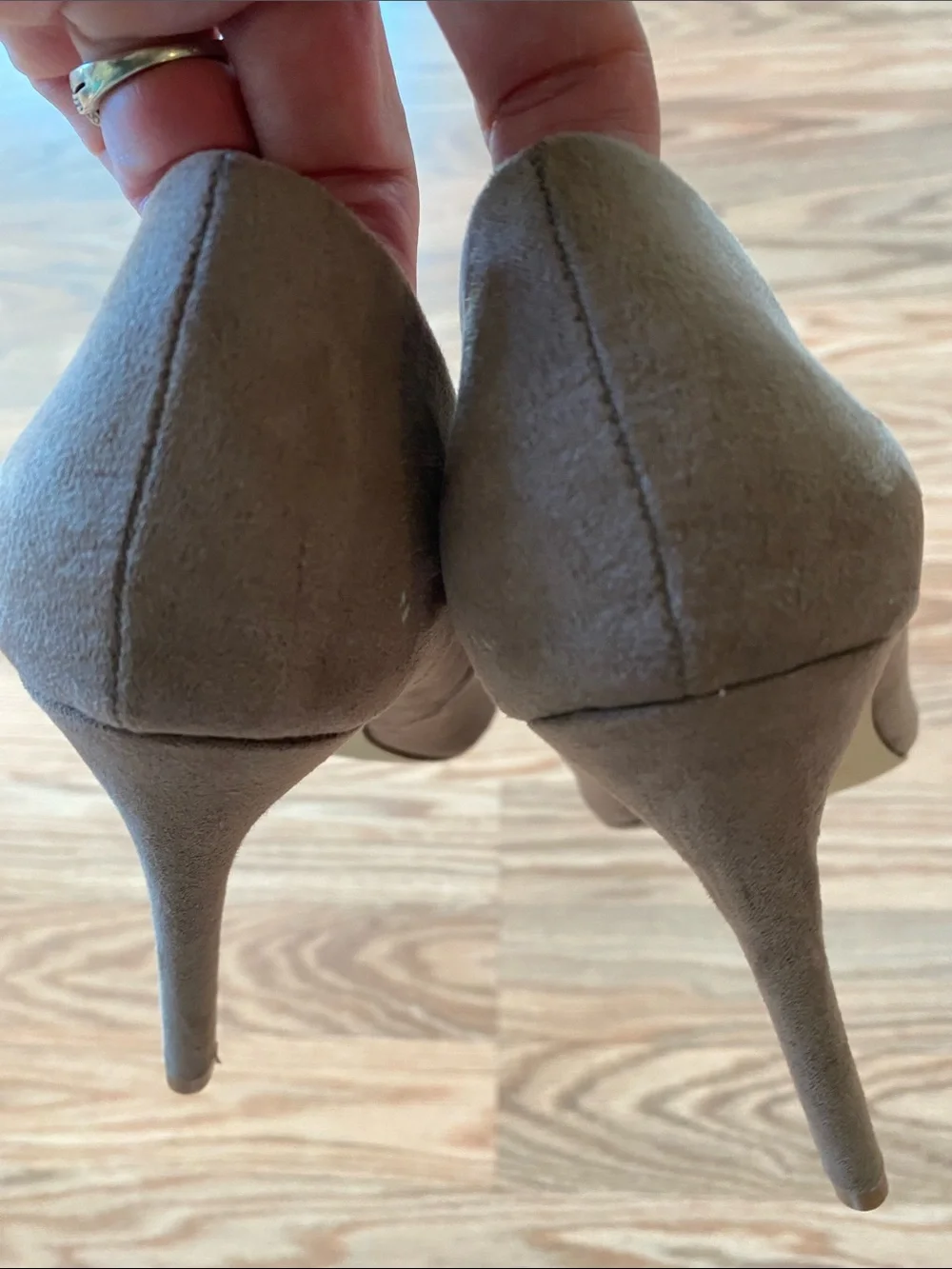 Madden Girl Taupe Suede Pointed-Toe Stilettos-6 Event Prom Office Coquette